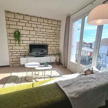 Les Pieds Dans L'eau 200m Apartament